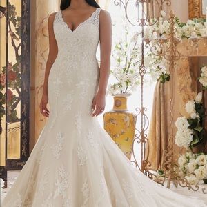 Mori Lee 3202 Ivory Plus Size